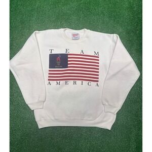 Size M vintage 90s Atlanta 1996 USA Flag Olympics White Sweatshirt Crewneck